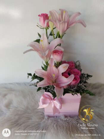 Ramo de Lirios y Rosas: Un Detalle Para Sorprender