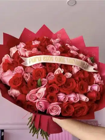 Bouquet de 100 Rosas | El Arte de Conquistar