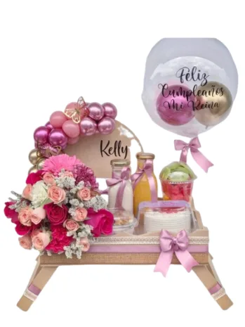 Desayuno sorpresa en bucaramanga-flores para regalar en Piedecuesta-floristerías en Girón-bouquet de flores para cumpleaños.