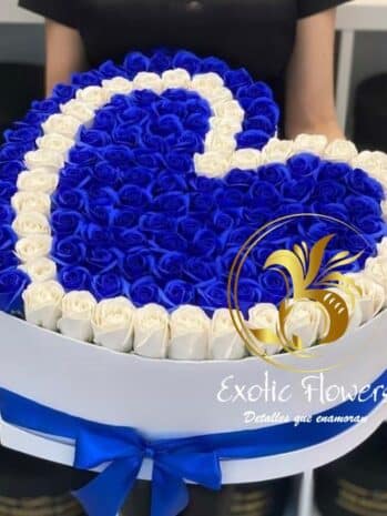 Ramo de Rosas Azules