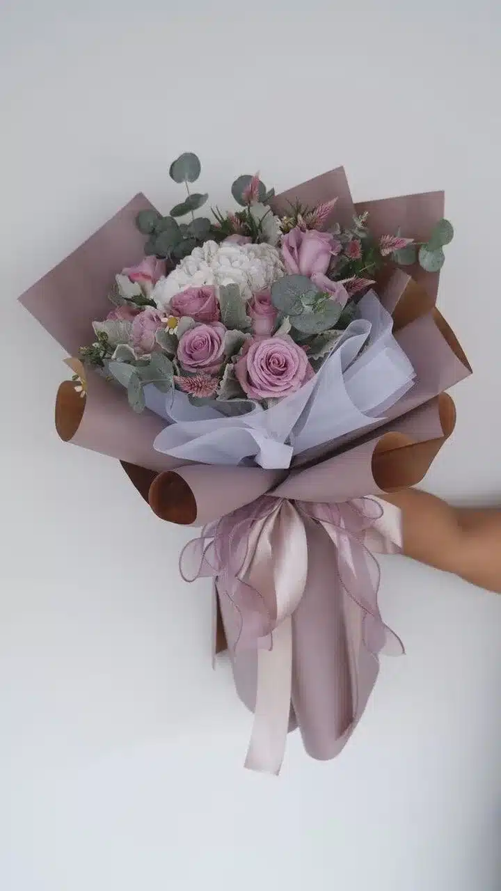 RAMO DE FLORES PARA EXPRESAR AMOR
