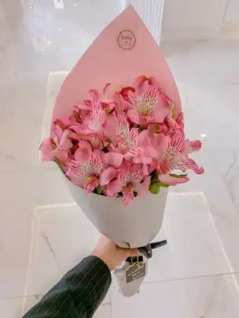 ramo floral sencillo para regalar. Floristería exotic flowers bucaramanga
