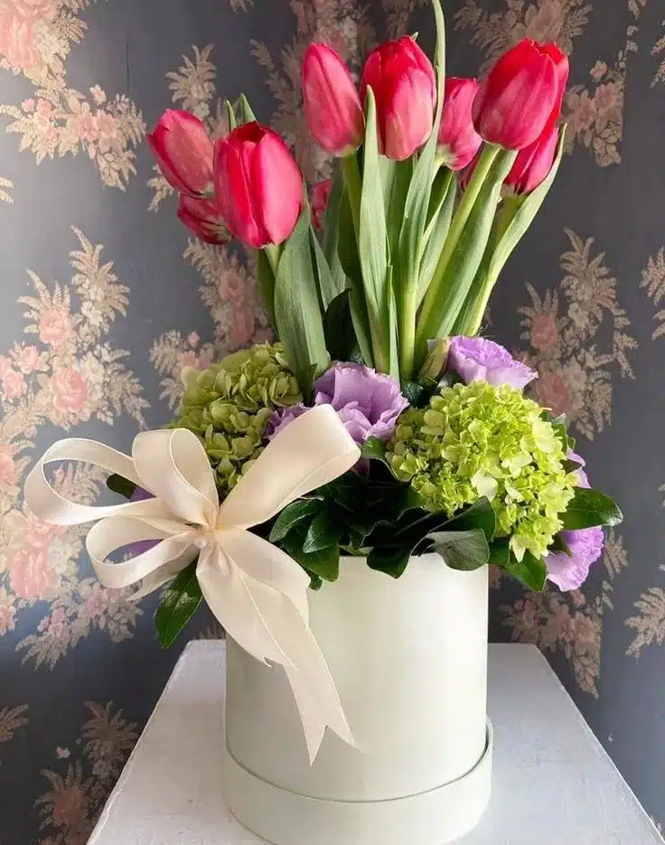 El Encanto de los Tulipanes: Ramo Ideal para Regalar. Floristería Exotic Flowers Bucaramanga