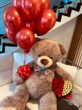 Peluche, Globos, Rosas y Chocolates · Mi Mejor Manera de Consentirte