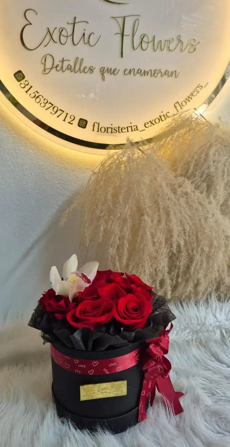 Rosas y Orquídeas para Celebrar el Amor