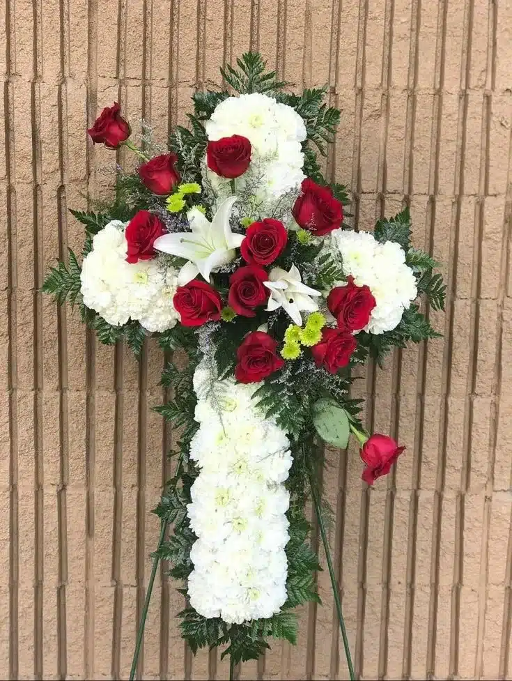 Pedestal Floral Fúnebre de Diseño Delicado